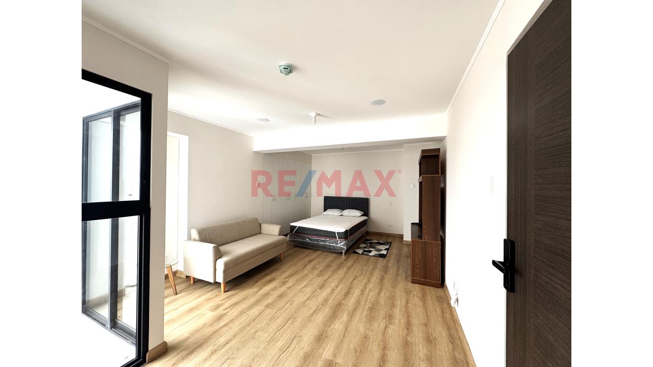 Loft Amoblado En Alquiler – Lince, Límite Con San Isidro - 2