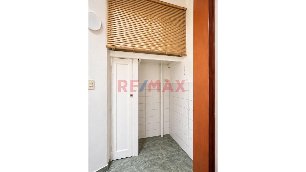 Inversión Y Comercialización – Venta De Amplio Departamento De 162 M² ! - 16