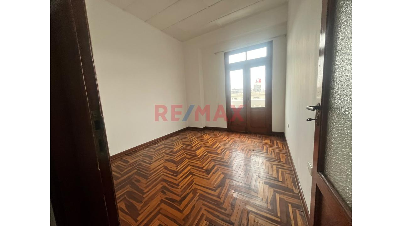 Inversión Y Comercialización – Venta De Amplio Departamento De 162 M² ! - 3