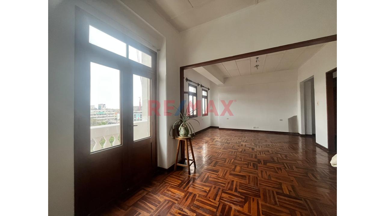 Inversión Y Comercialización – Venta De Amplio Departamento De 162 M² ! - 18