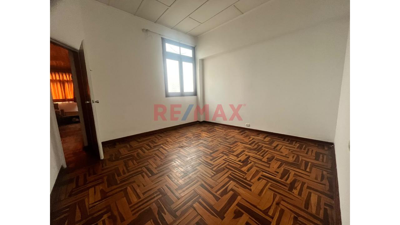 Inversión Y Comercialización – Venta De Amplio Departamento De 162 M² ! - 11