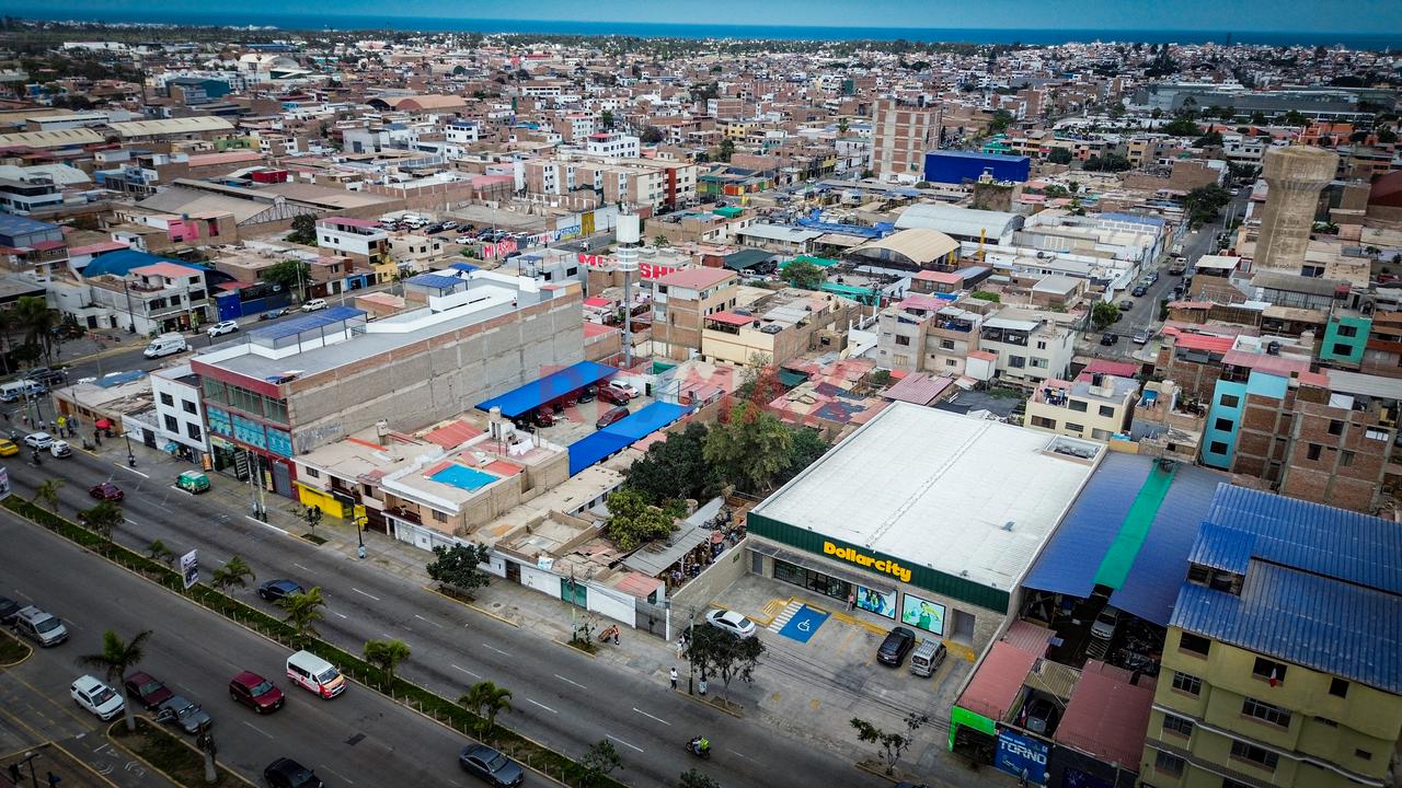 Terreno Comercial En Venta – Av. Huaylas - 6