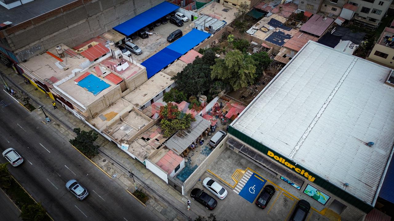 Terreno Comercial En Venta – Av. Huaylas - 11