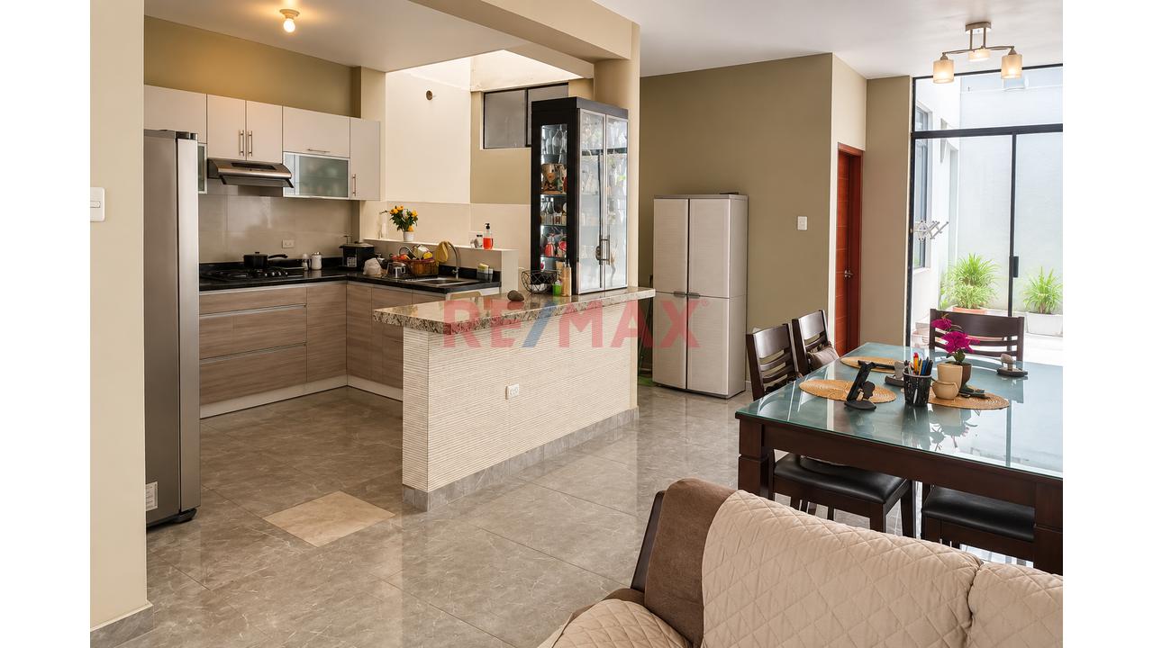 🏡 Casa En Venta En Puente Piedra | 4 Dormitorios + Oficina - 6