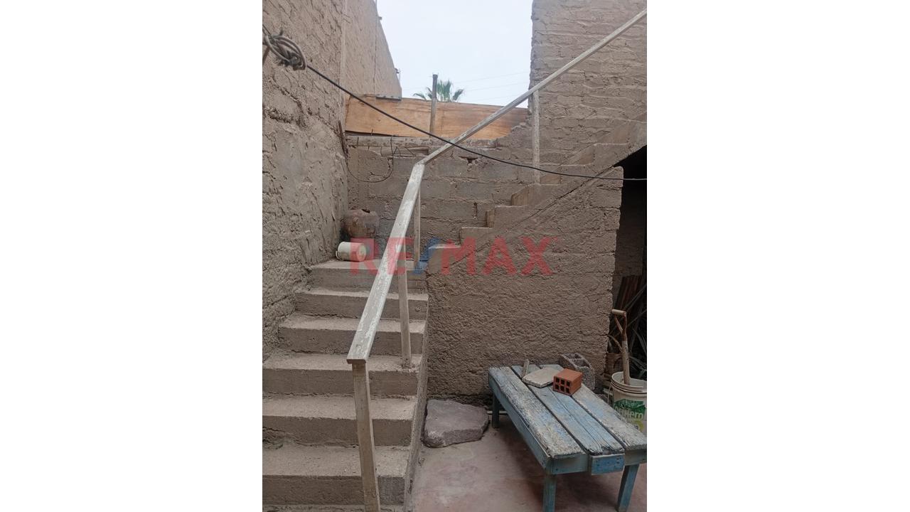 Venta De Casa A Precio De Terreno - 4