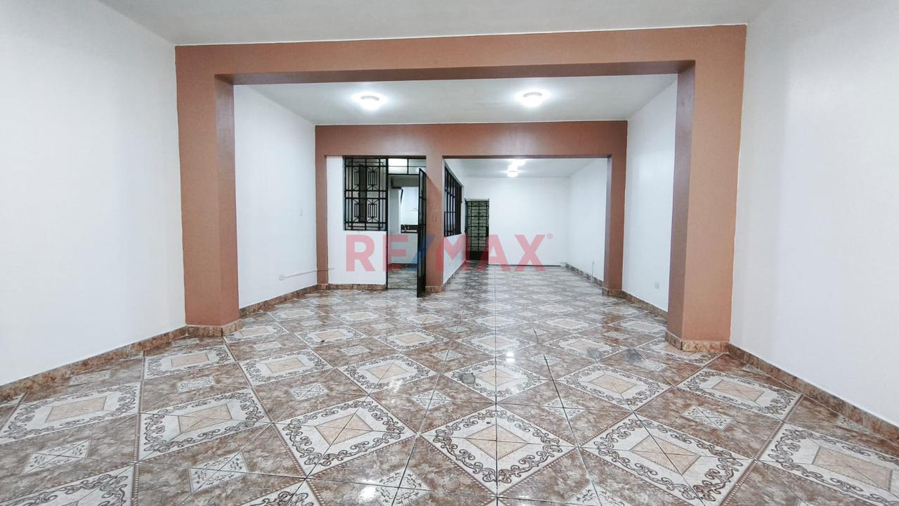 🏬 Alquiler Local Comercial En Av. Ferrocarril El Agustino Limite Con Santa Anita - 4