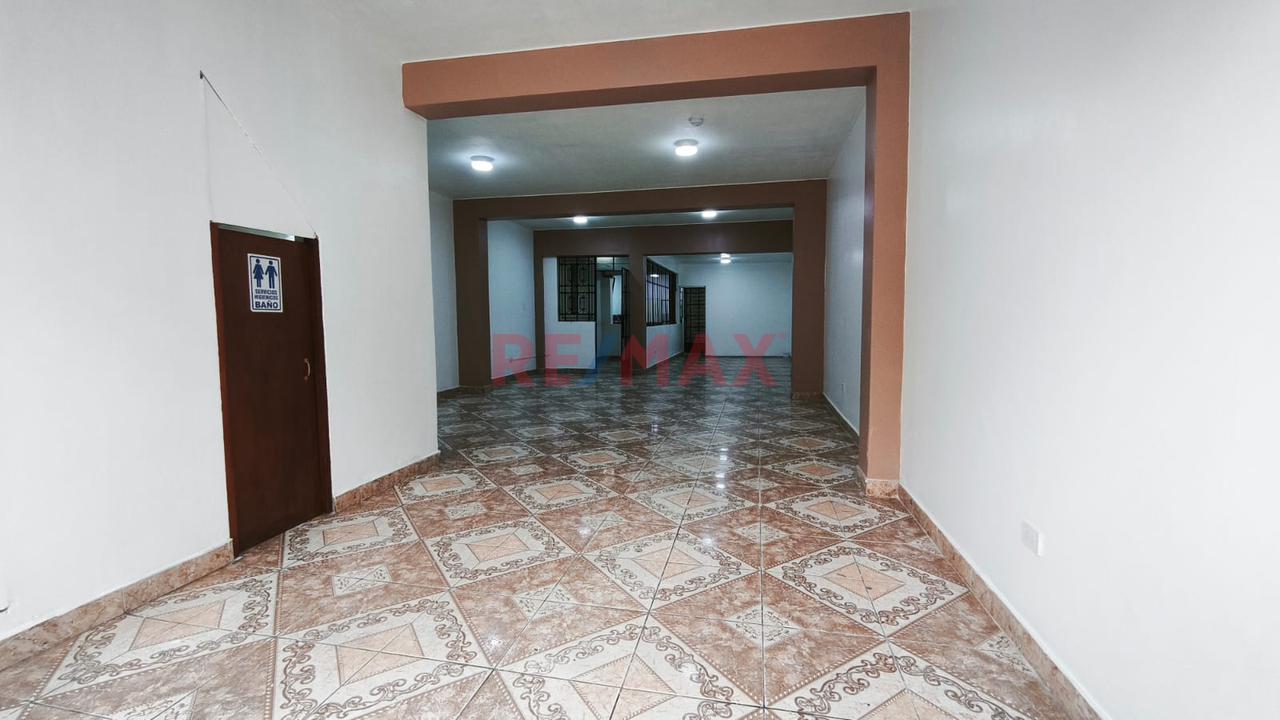 🏬 Alquiler Local Comercial En Av. Ferrocarril El Agustino Limite Con Santa Anita - 2