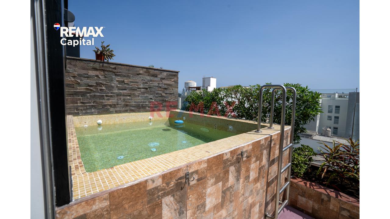 Vendo Dúplex Con Piscina Y Vista A La Ciudad: Terraza De Lujo En Surco - 10