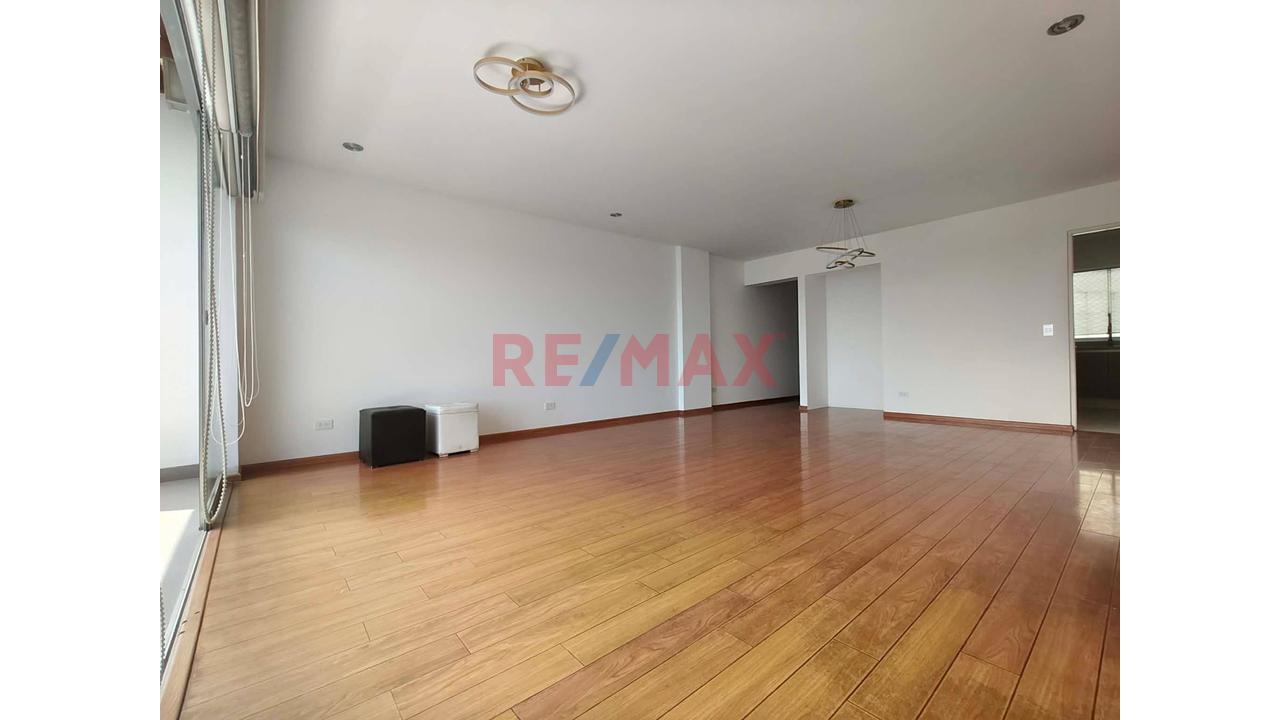 En Venta Exclusivo Penthouse - Duplex, Frente Al Pentagonito - 4
