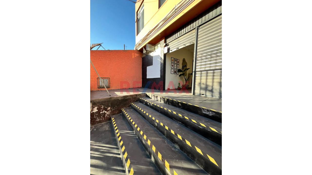 Local Comercial En Alquiler – Av. Independencia - 5