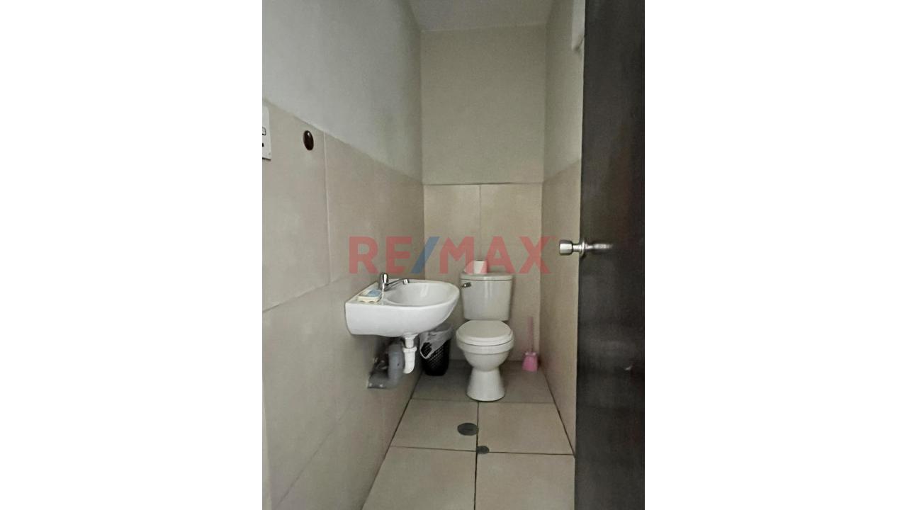 Local Comercial En Alquiler – Av. Independencia - 6