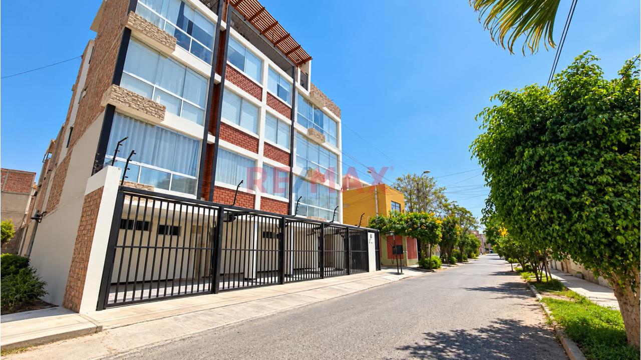 Se Vende Moderno Departamento En 1Er Piso Con Cochera + Jacuzzi