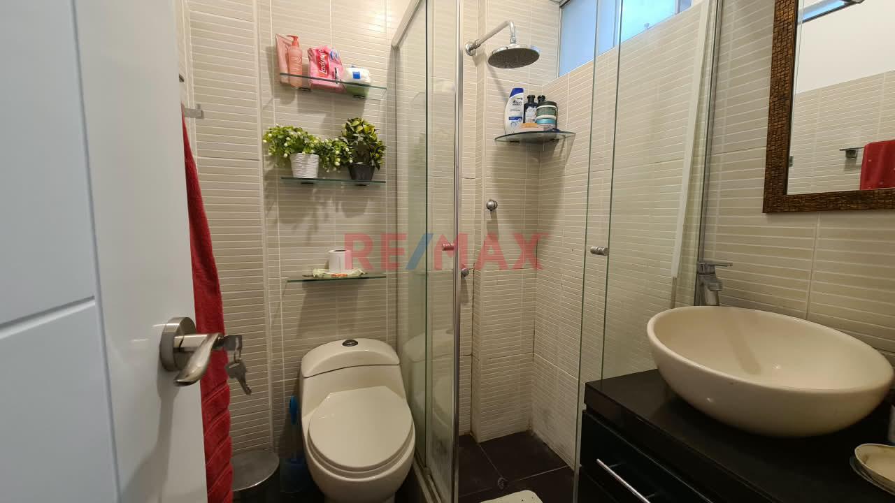 Se Vende Moderno Departamento En 1Er Piso Con Cochera + Jacuzzi - 9