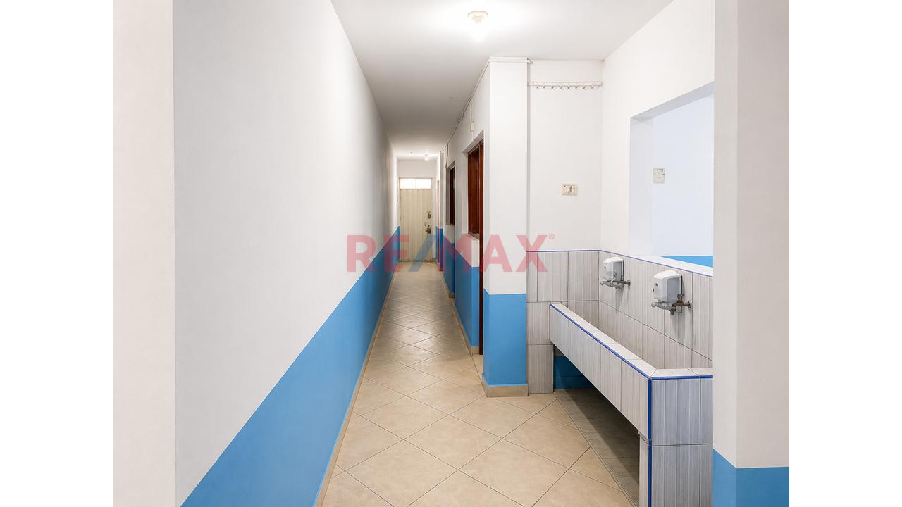 Local Comercial De 03 Pisos - Gran Oportunidad De Inversión Almacenes, Alquileres De Habitaciones, Kinder - Ate (Huaycan) - 5