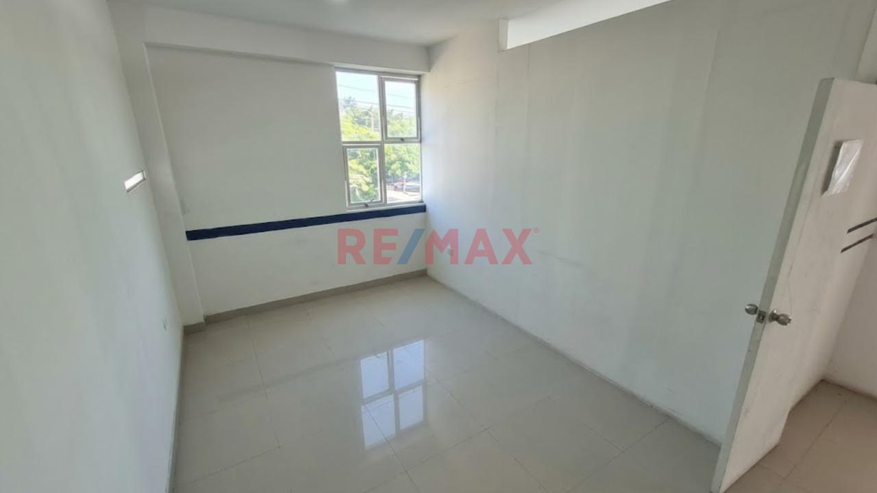 Local Comercial En Alquiler 2Do Piso Francisco Cuneo Chiclayo - 4