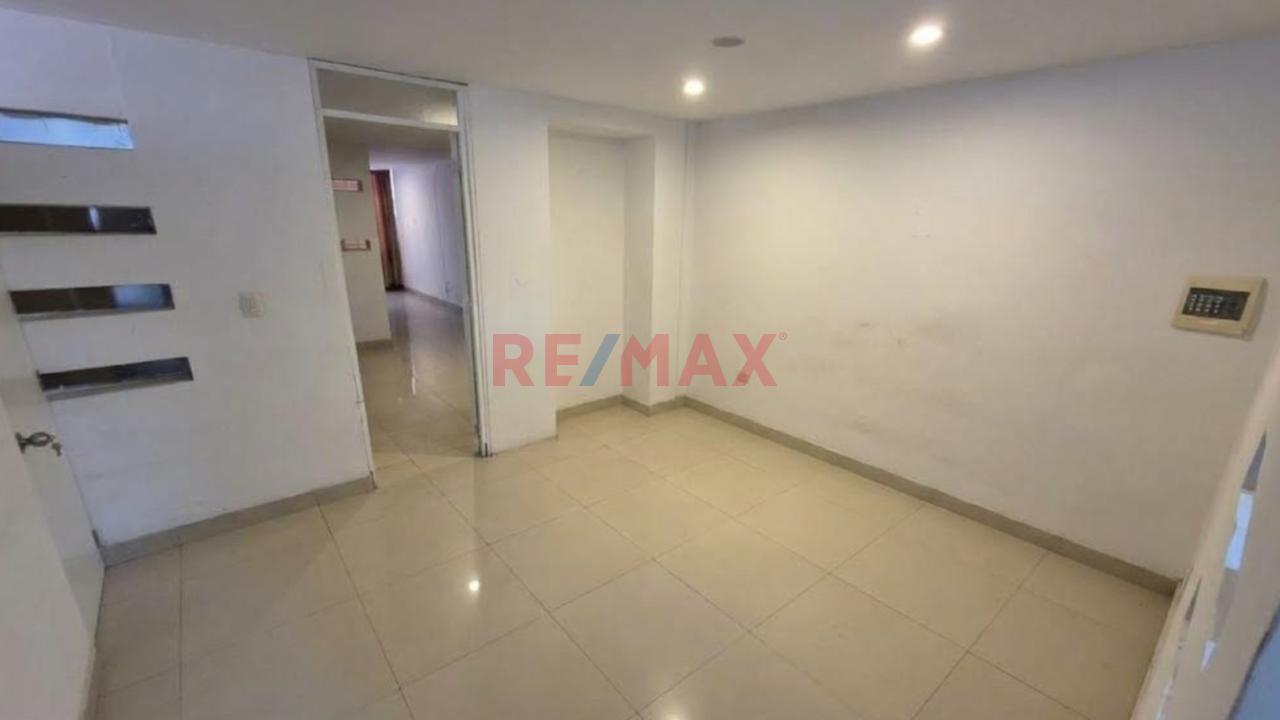Local Comercial En Alquiler 2Do Piso Francisco Cuneo Chiclayo - 7