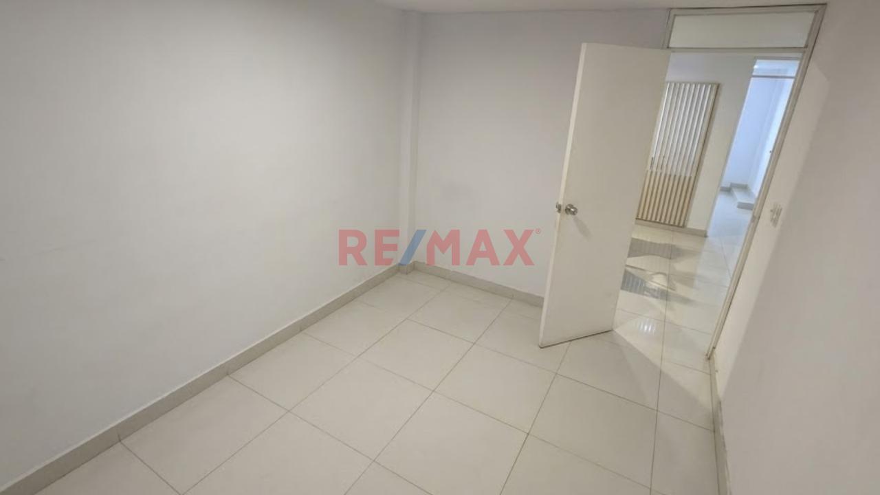 Local Comercial En Alquiler 2Do Piso Francisco Cuneo Chiclayo - 8