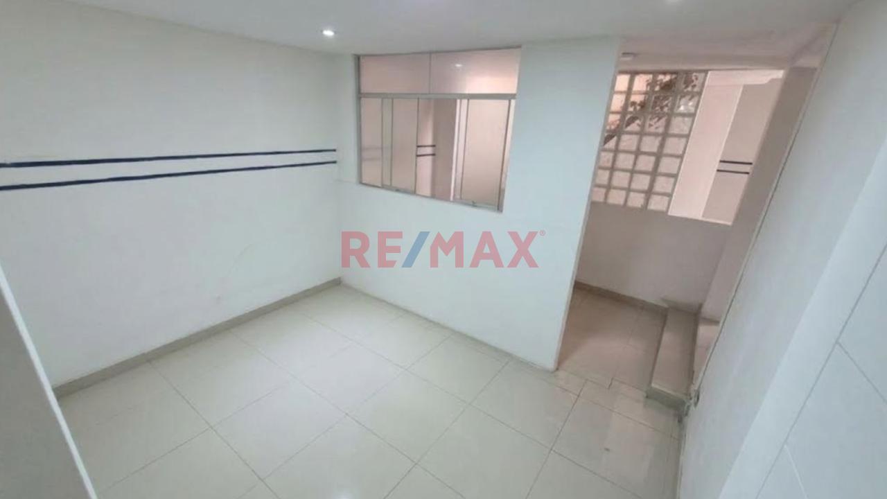 Local Comercial En Alquiler 2Do Piso Francisco Cuneo Chiclayo - 6