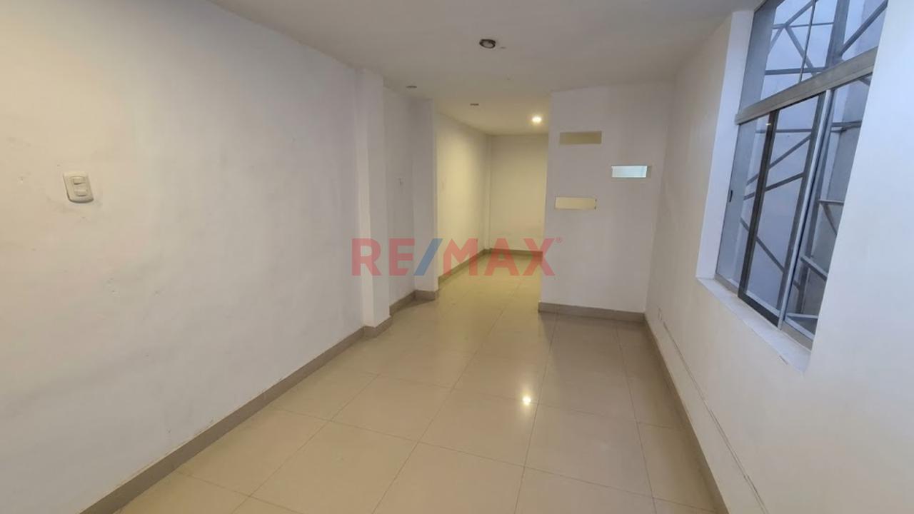 Local Comercial En Alquiler 2Do Piso Francisco Cuneo Chiclayo - 9