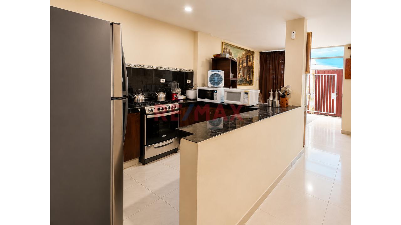 03 Departamentos En Casa De 03 Pisos (01 Departamento Por Cada Piso) A.T.: 120Mt2 - Oportunidad Única En Ancón! - Venta En Una Sola Operación - 5