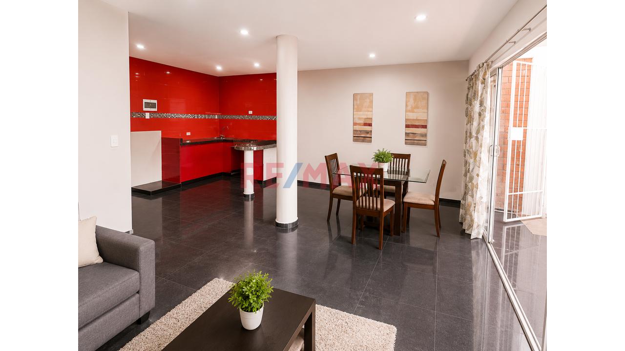 03 Departamentos En Casa De 03 Pisos (01 Departamento Por Cada Piso) A.T.: 120Mt2 - Oportunidad Única En Ancón! - Venta En Una Sola Operación - 12