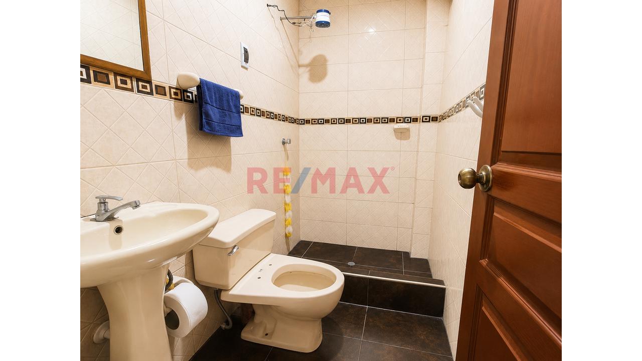 03 Departamentos En Casa De 03 Pisos (01 Departamento Por Cada Piso) A.T.: 120Mt2 - Oportunidad Única En Ancón! - Venta En Una Sola Operación - 6