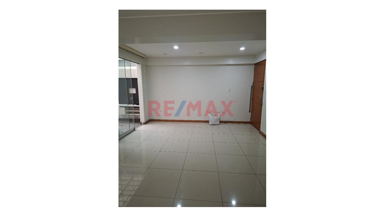 Vive En Exclusiva Zona De Pueblo Libre!!.. Departamento De 111M2 En 2Do Piso Con Vista Interior + Estacionamiento - 4