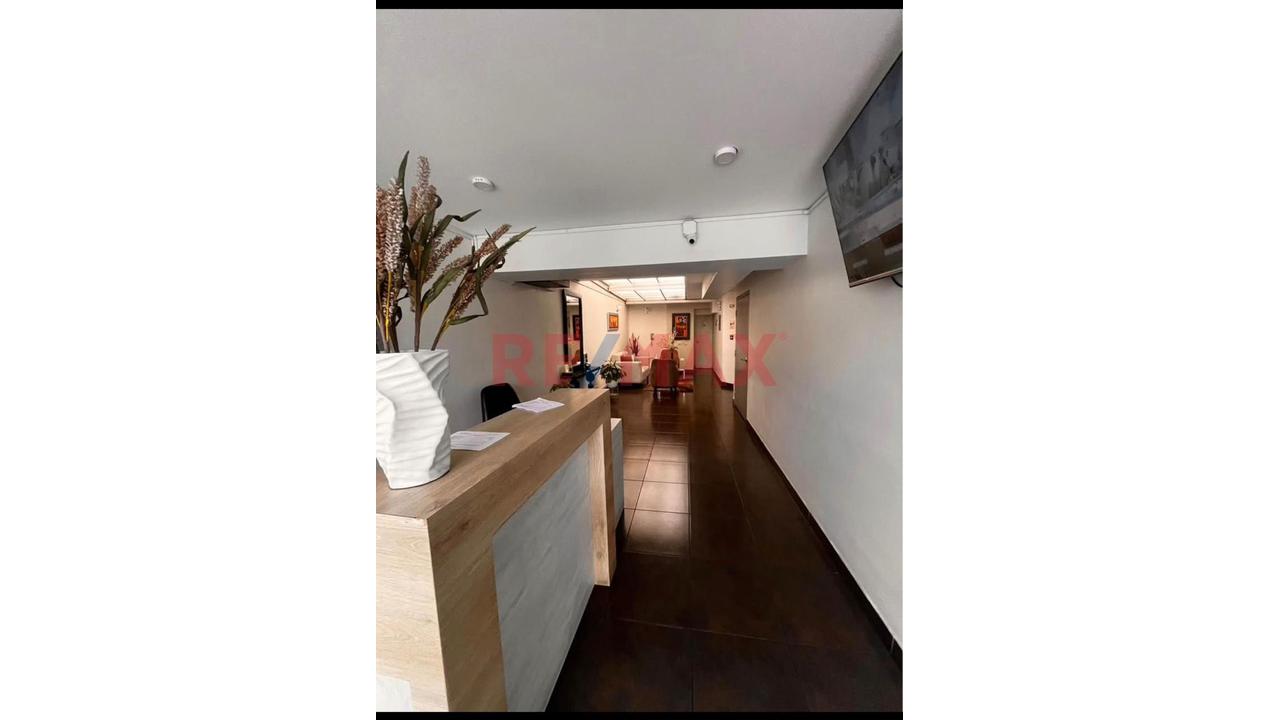 Vive En Exclusiva Zona De Pueblo Libre!!.. Departamento De 111M2 En 2Do Piso Con Vista Interior + Estacionamiento - 13