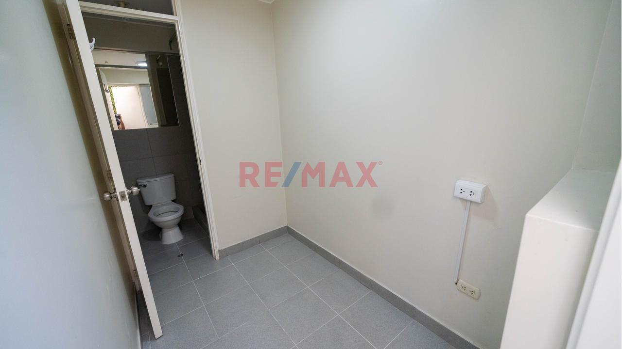 Vive En Exclusiva Zona De Pueblo Libre!!.. Departamento De 111M2 En 2Do Piso Con Vista Interior + Estacionamiento - 10
