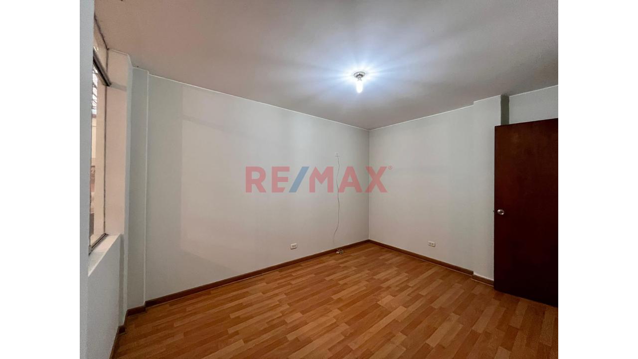 Departamento En Venta En San Juan De Miraflores – 1Er Piso, 3 Dormitorios Y Cochera — foto 12