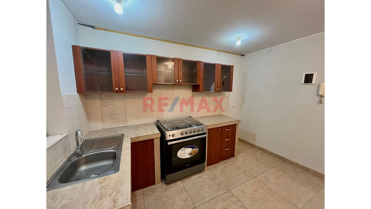 Departamento En Venta En San Juan De Miraflores – 1Er Piso, 3 Dormitorios Y Cochera — foto 9