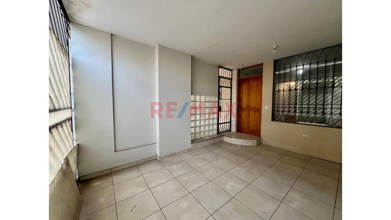 Departamento En Venta En San Juan De Miraflores – 1Er Piso, 3 Dormitorios Y Cochera — foto 4