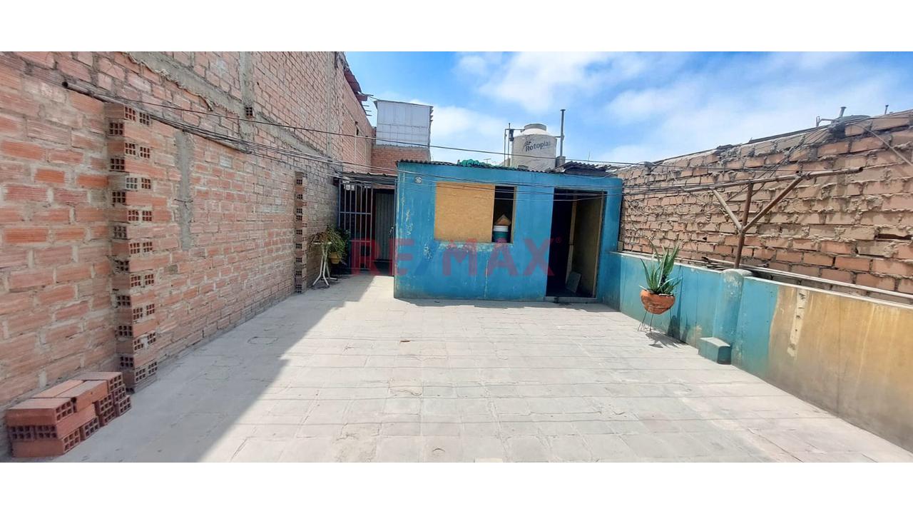 Oportunidad De Inversion Casa Multifamiliar Alt Cdra 32 Av Peru Smp - 11