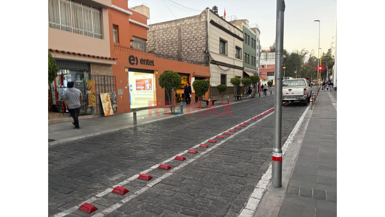 Alquiler De Local Comercial En Calle Jerusalen- Cercado De Arequipa — foto 6