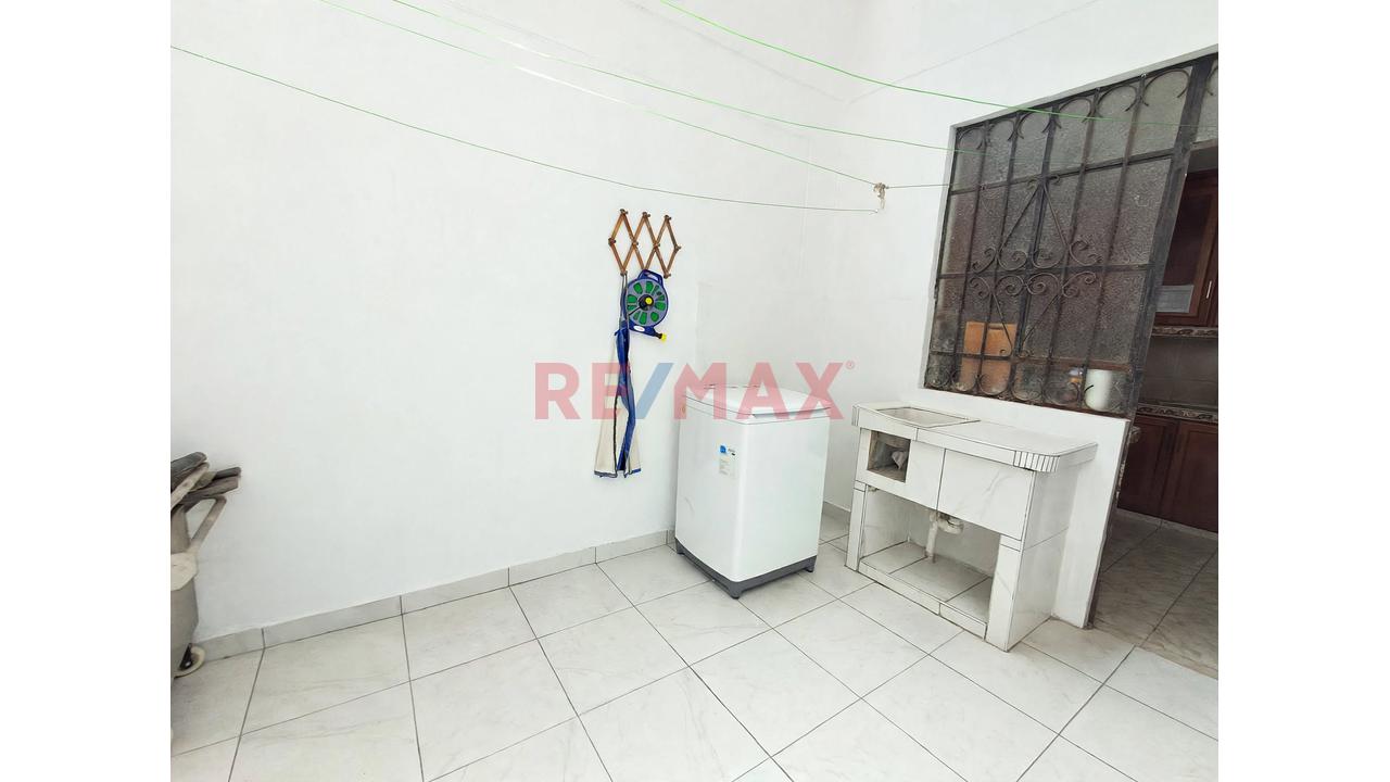 Venta Departamento En 1Er Piso El Golf De Huamnpani - 3