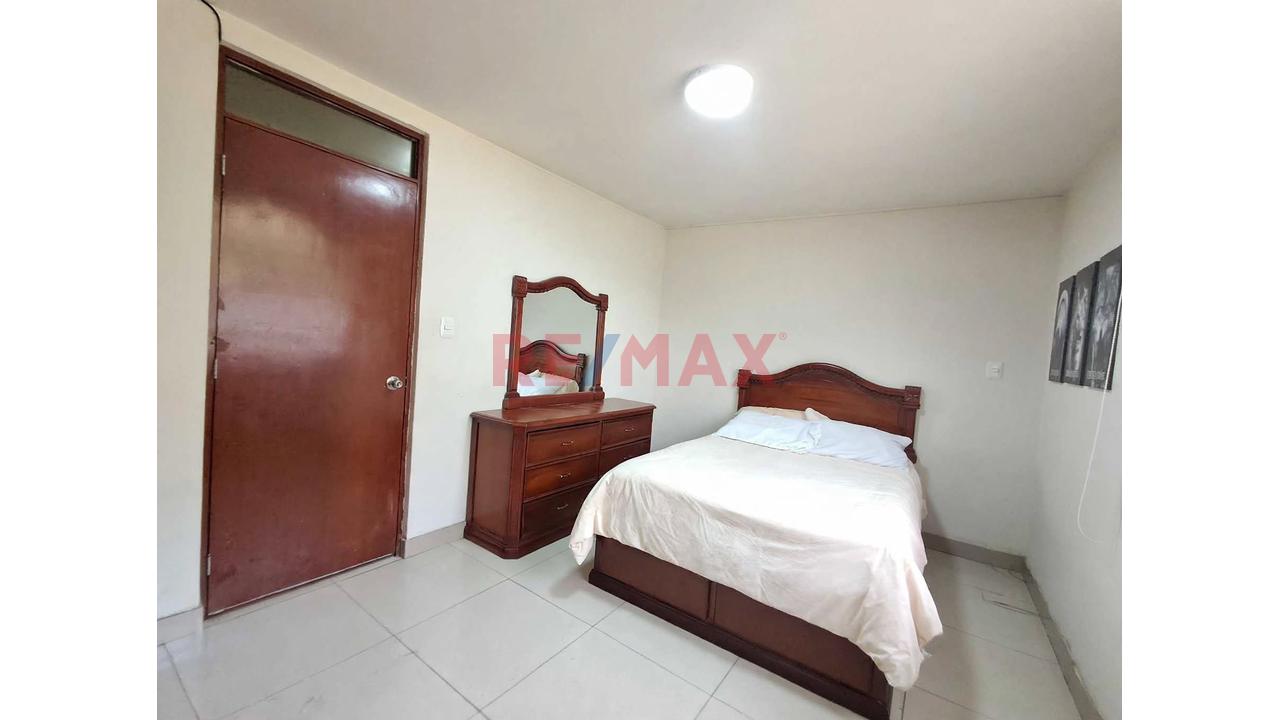Venta Departamento En 1Er Piso El Golf De Huamnpani - 8