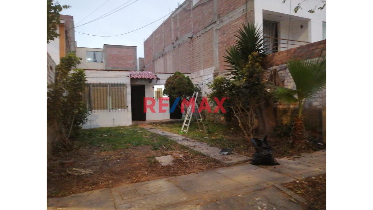 Casa De 1 Piso Frente Al Parque – Los Cedros De Villa, Chorrillos - 1