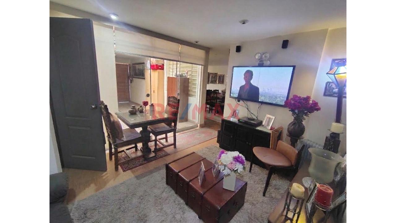 Casa/Departamento En Primer Piso, Frente A Parque, Con Cochera Incluida Y Excelente Ubicación En La Perla, Limite Con San Miguel. — foto 12