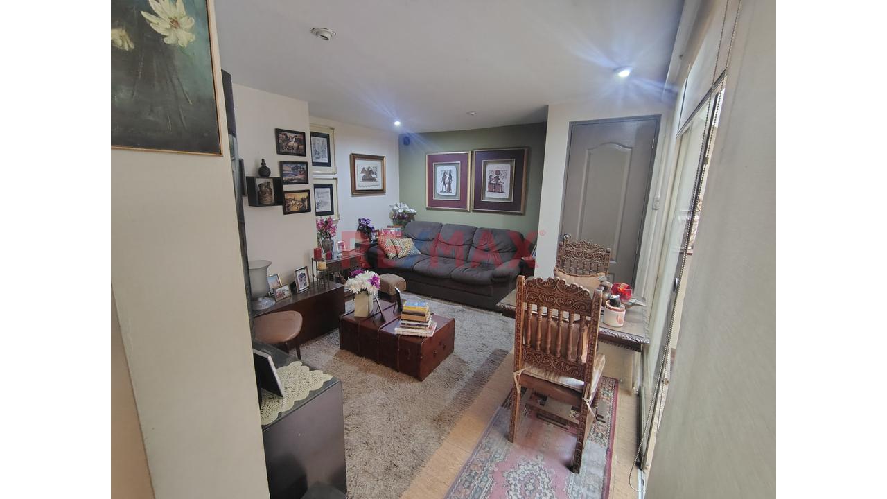 Casa/Departamento En Primer Piso, Frente A Parque, Con Cochera Incluida Y Excelente Ubicación En La Perla, Limite Con San Miguel. - 18