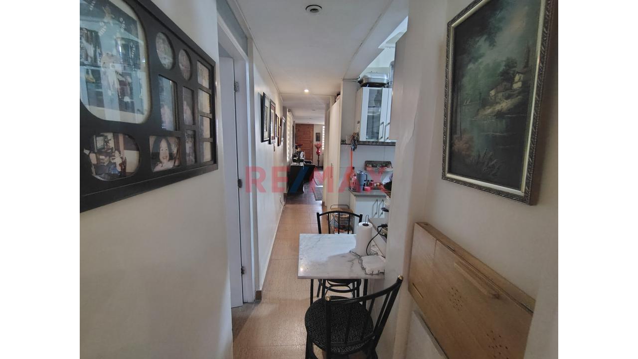 Casa/Departamento En Primer Piso, Frente A Parque, Con Cochera Incluida Y Excelente Ubicación En La Perla, Limite Con San Miguel. — foto 10