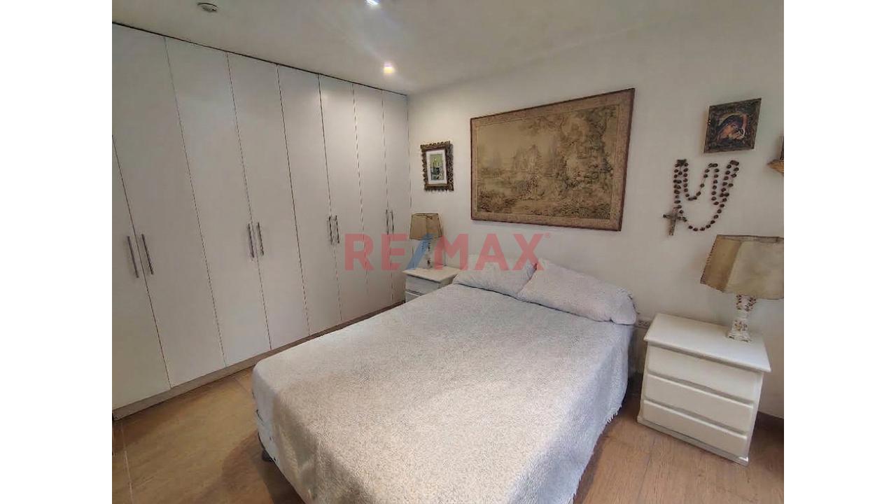 Casa/Departamento En Primer Piso, Frente A Parque, Con Cochera Incluida Y Excelente Ubicación En La Perla, Limite Con San Miguel. - 16