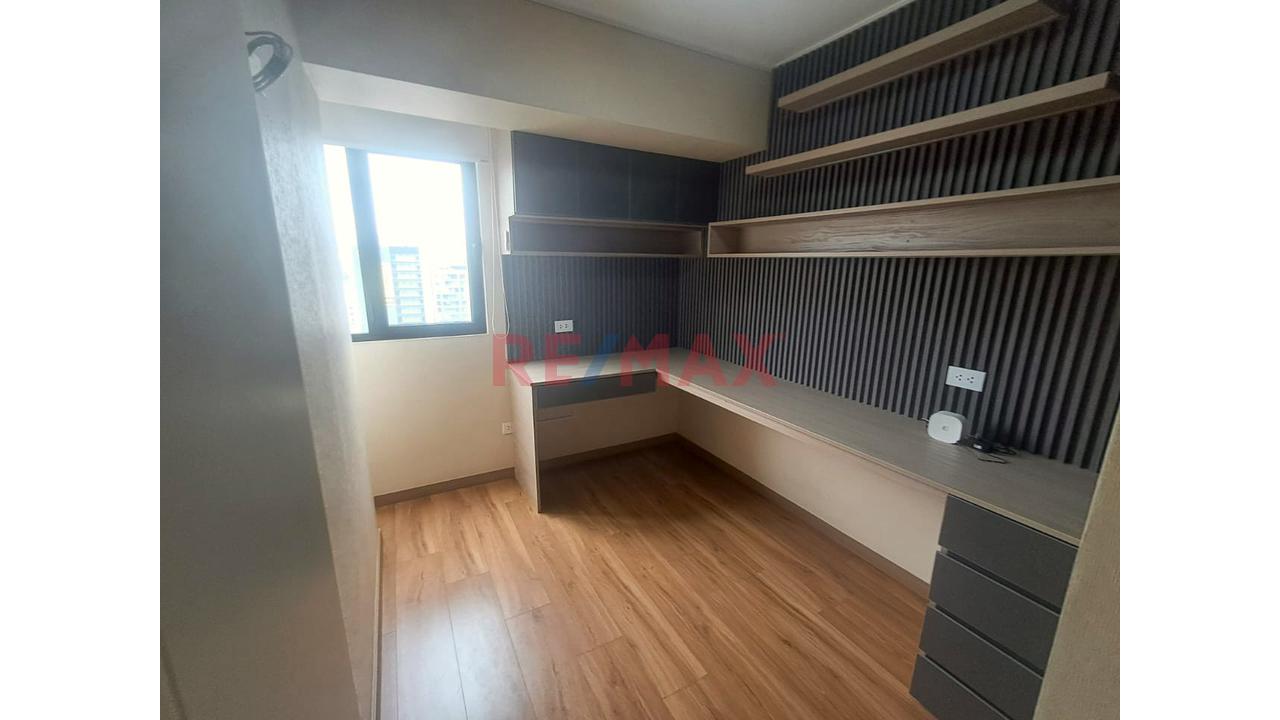 Vive Chacarilla: Departamento Semi Amoblado Con Estudio - 9