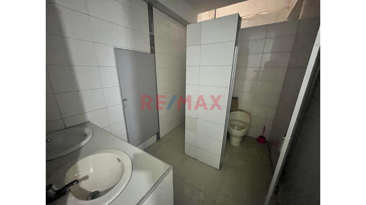 Se Alquila Edificio Comercial Con Excelente Ubicación Ideal Para Empresas - 8
