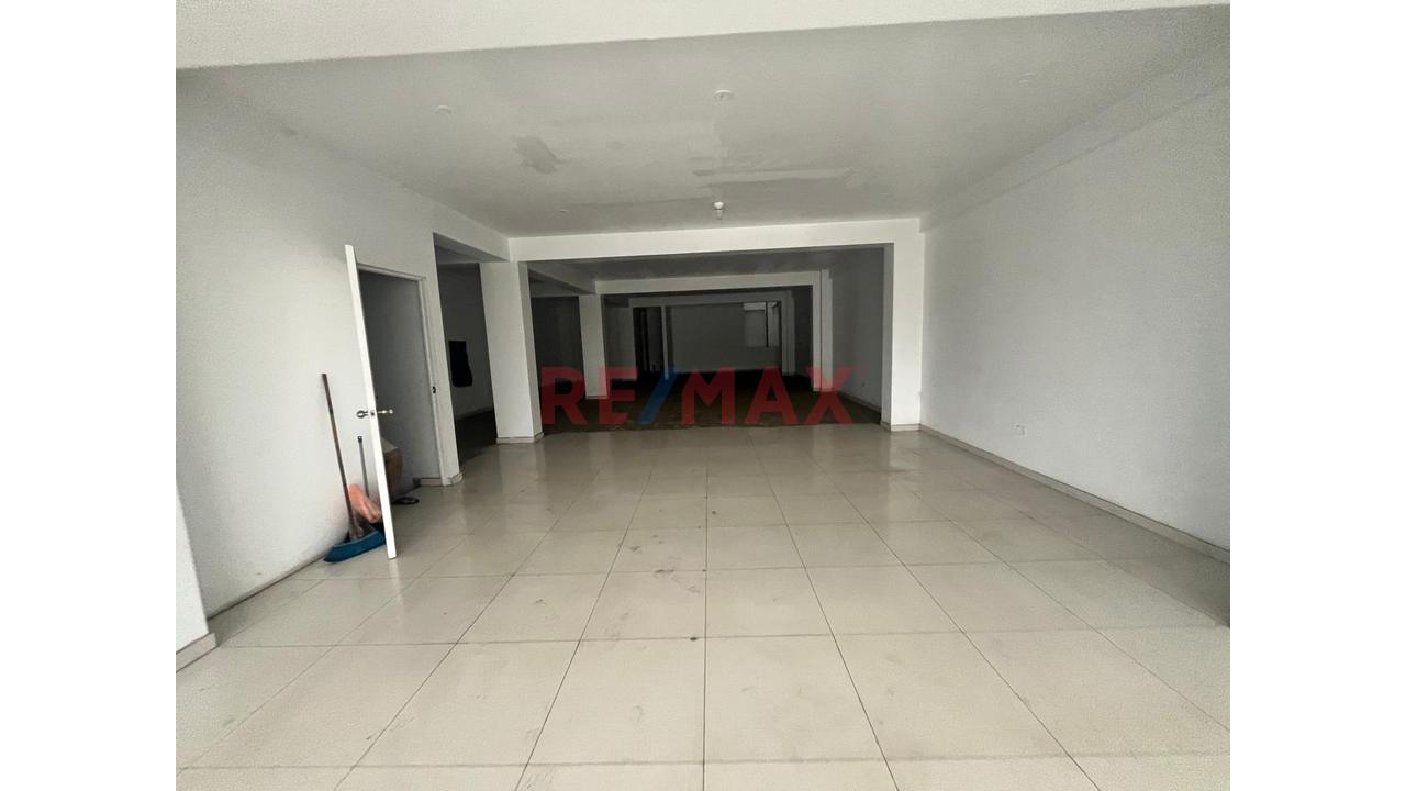 Se Alquila Edificio Comercial Con Excelente Ubicación Ideal Para Empresas - 10