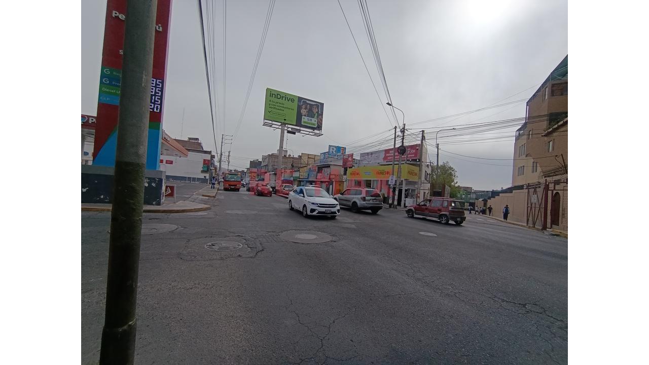 Buscas Casa Comercial Amplia Grande De 380 Con 12 De Fachada Para Negocio? Aqui! — foto 4