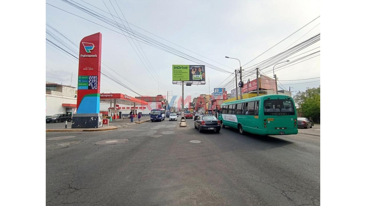 Buscas Casa Comercial Amplia Grande De 380 Con 12 De Fachada Para Negocio? Aqui! — foto 3