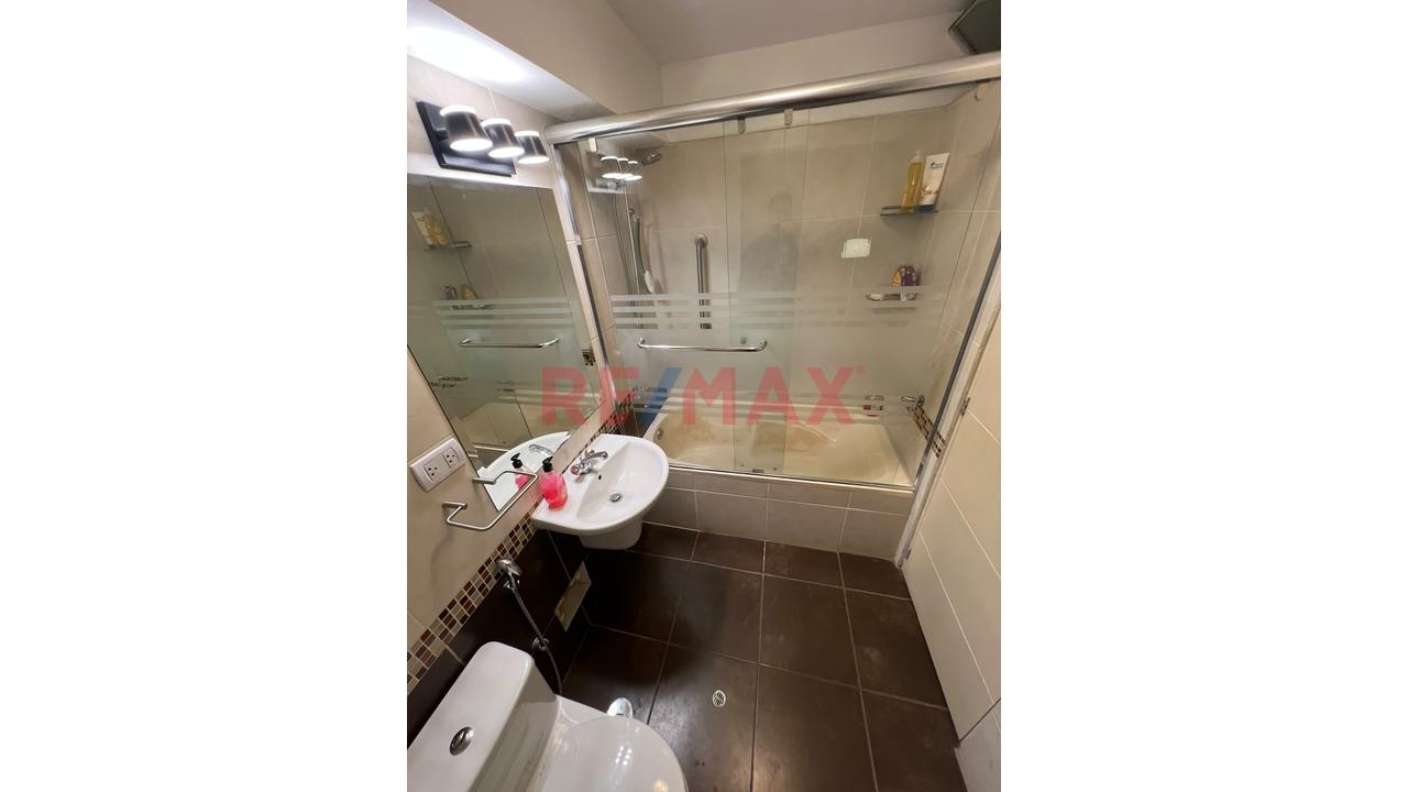 Flat Miraflores Piso 4 En Venta! 122.20 M² Totales | Cochera + Depósito! Precio Negociable - 10