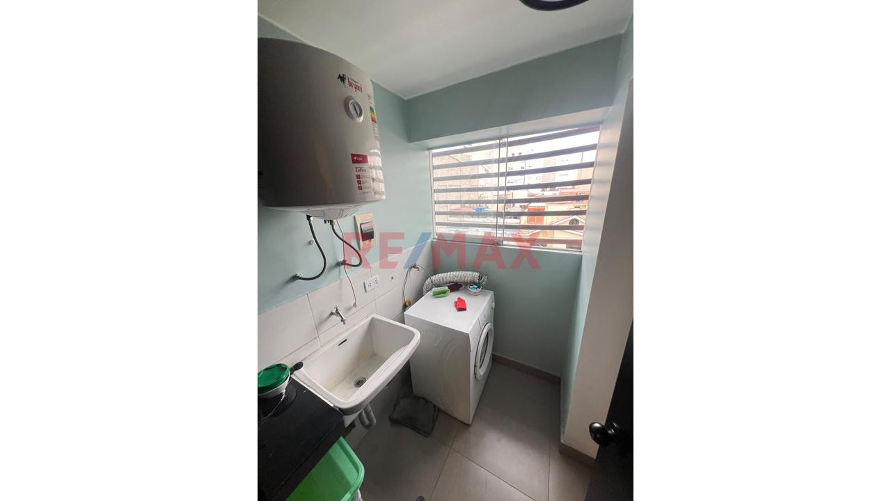Flat Miraflores Piso 4 En Venta! 122.20 M² Totales | Cochera + Depósito! Precio Negociable - 15
