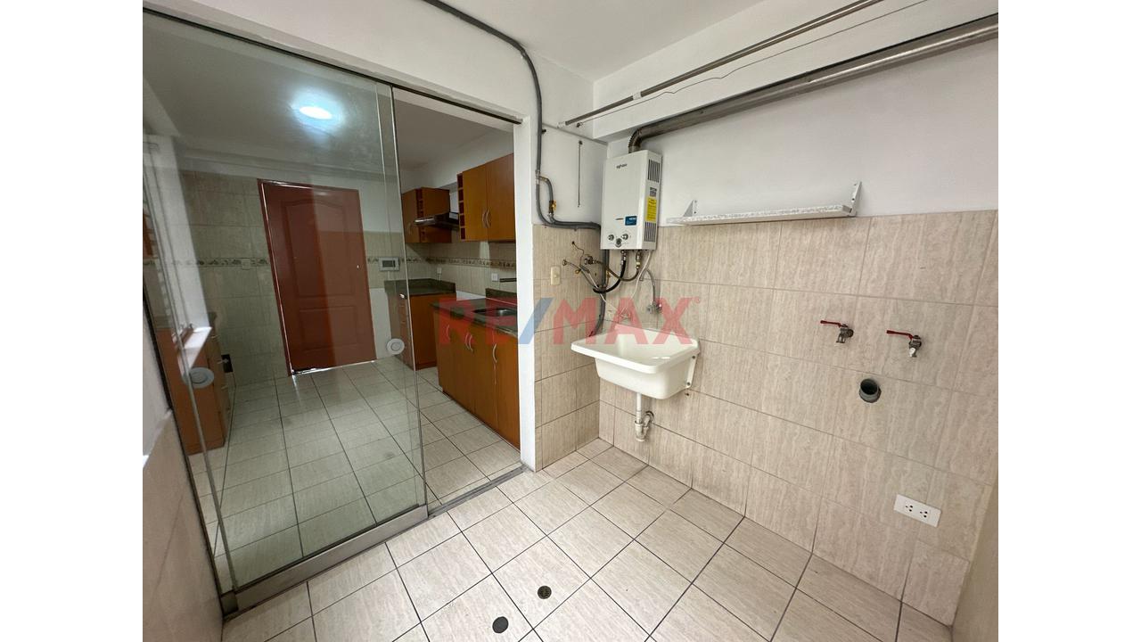 Se Alquila Amplio Departamento De 120 M² En Urbanización Chama, Santiago De Surco – S/ 3,200 - 3