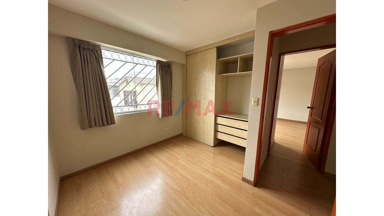 Se Alquila Amplio Departamento De 120 M² En Urbanización Chama, Santiago De Surco – S/ 3,200 - 10